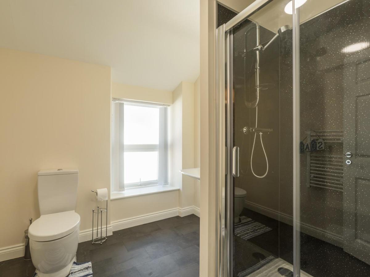 Apartment 4, 7 St Anns Apartments, ลันดิดโน ภายนอก รูปภาพ
